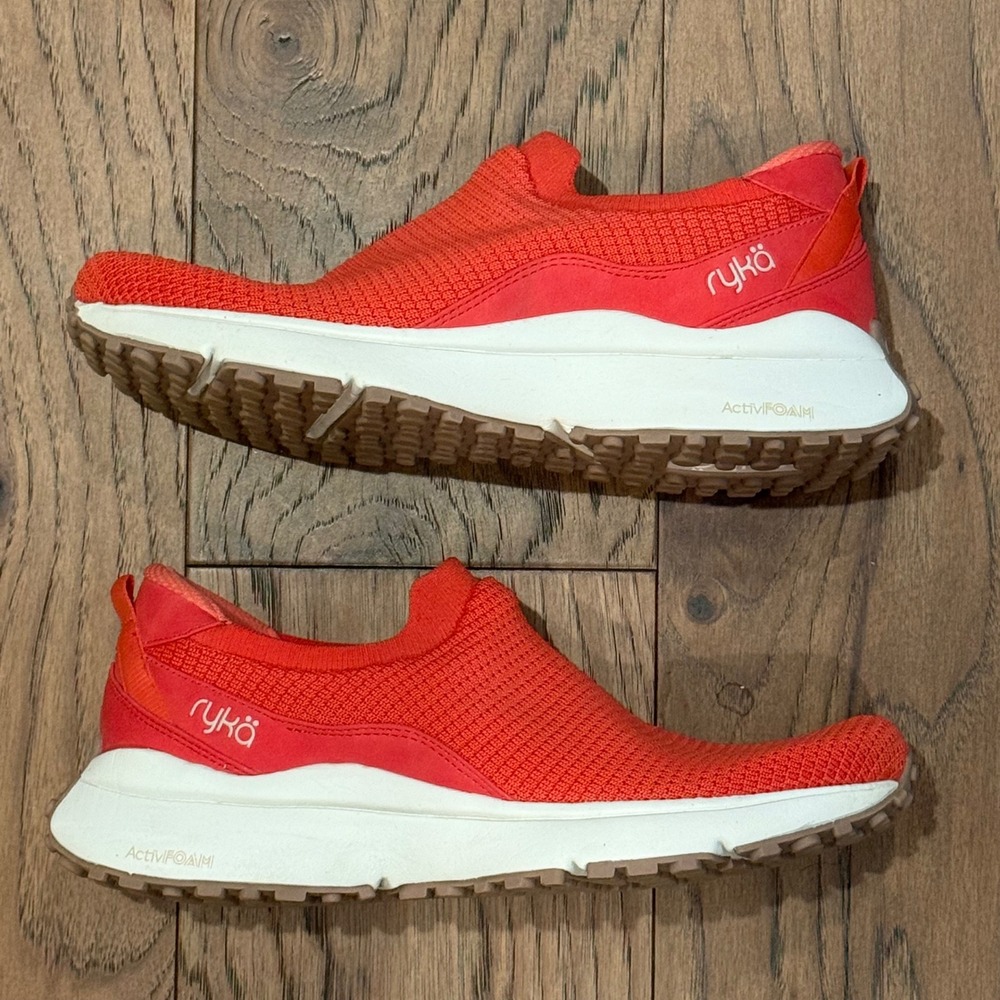 Ryka Jumpstart Womens Coral Red Slip On Walking Shoes ActivFoam Size 9M